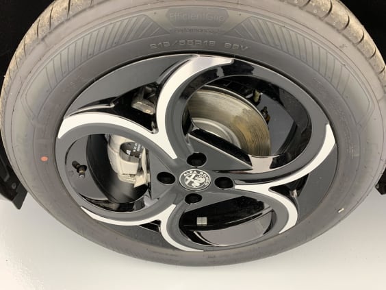 Alfa Romeo Junior 1.2 Ibrida 145 ch e-DCT6 Ti Gris Arese