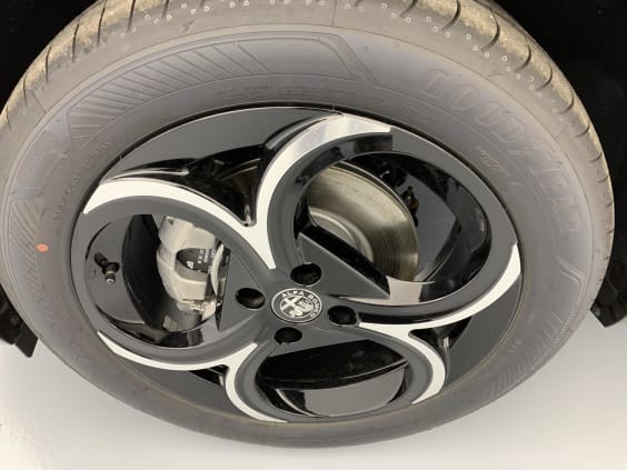 Alfa Romeo Junior 1.2 Ibrida 145 ch e-DCT6 Ti Blanc Sempione