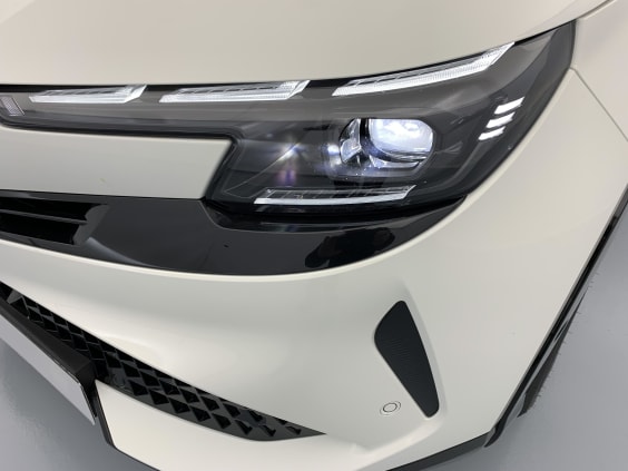 Alfa Romeo Junior 1.2 Ibrida 145 ch e-DCT6 Ti Blanc Sempione