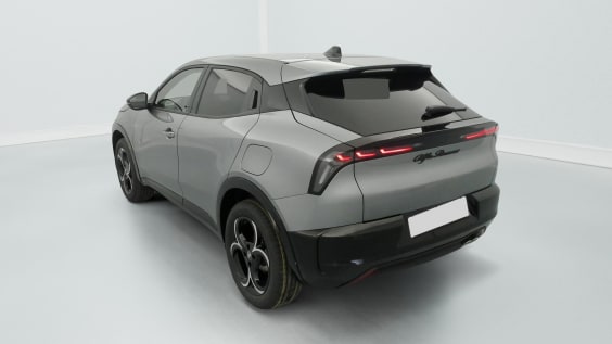 Alfa Romeo Junior 1.2 Ibrida 145 ch e-DCT6 Ti Gris Arese
