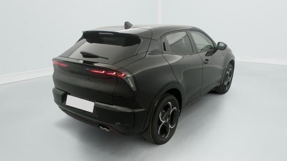Alfa Romeo Junior 1.2 Ibrida 145 ch e-DCT6 Ti Noir Tortona