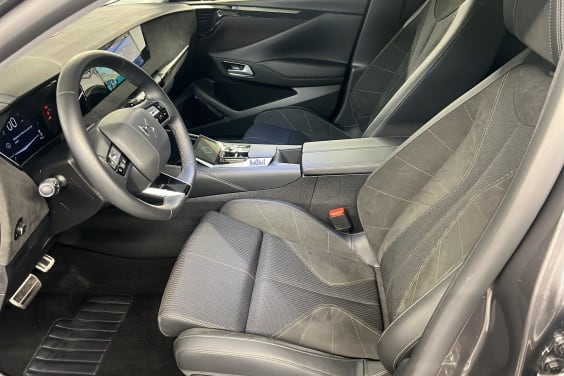DS DS4 BlueHDi 130 EAT8 Etoile - Alcantara Gris Platinium