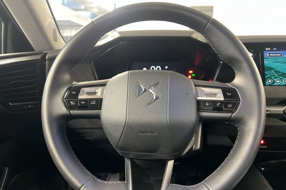 DS DS4 BlueHDi 130 EAT8 Etoile - Alcantara Gris Platinium