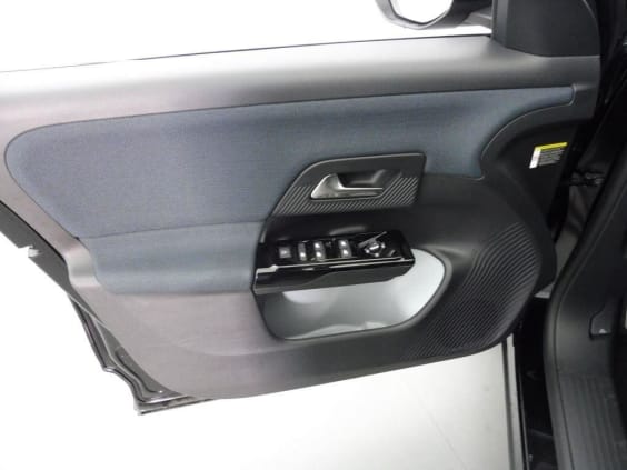 Citroën C5 Aircross 1.2 HYBRIDE 145CH MAX BOITE AUTOMATIQUE Noir