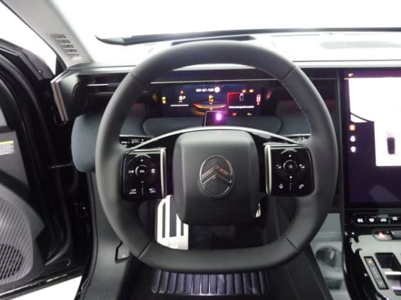 Citroën C5 Aircross 1.2 HYBRIDE 145CH MAX BOITE AUTOMATIQUE Noir
