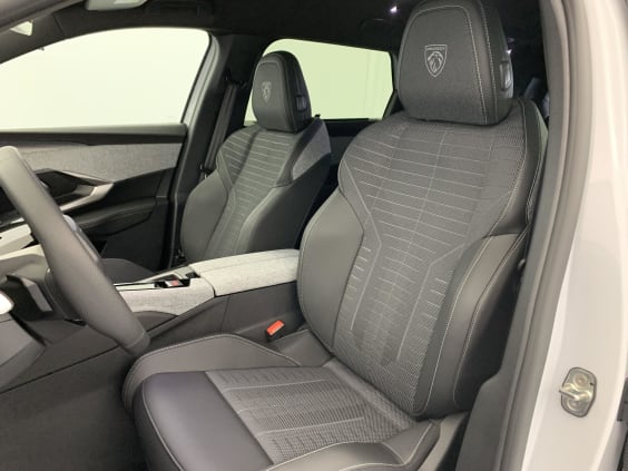 Peugeot 5008 Hybrid 145 e-DCS6 GT Blanc Okenite / Toit Noir
