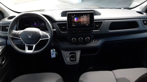 Renault TRAFIC CABINE APPROFONDIE L2H1 3T BLUE DCI 150 AUTO ADVANCE Noir Minuit