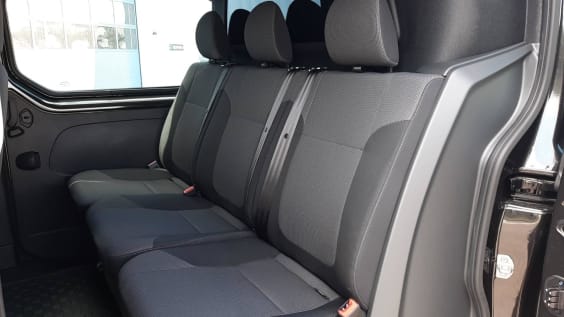 Renault TRAFIC CABINE APPROFONDIE L2H1 3T BLUE DCI 150 AUTO ADVANCE Noir Minuit