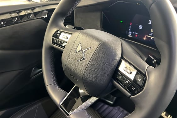 DS DS4 BlueHDi 130 EAT8 Etoile - Alcantara Vol De Nuit