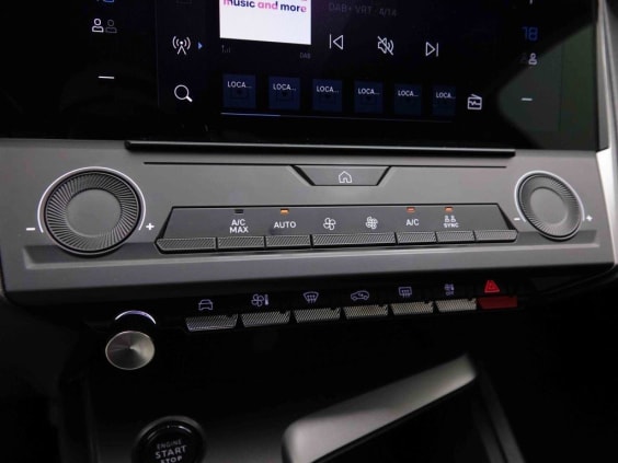 Peugeot 408 HYBRID 145 AUT ALLURE Gris