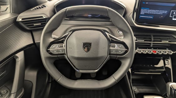 Peugeot 2008 100 S&S BVM6 Allure Rouge Elixir