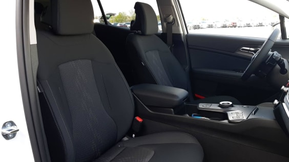 Kia SPORTAGE NOUVEAU HYBRIDE 239 CH BVA6 ACTIVE Blanc Sensation