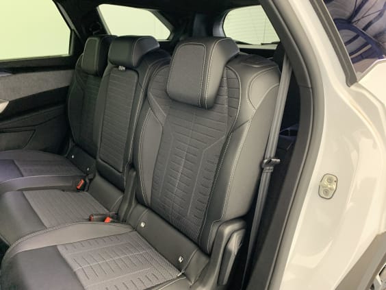 Peugeot 5008 Hybrid 145 e-DCS6 GT Blanc Okénite / Toit Noir