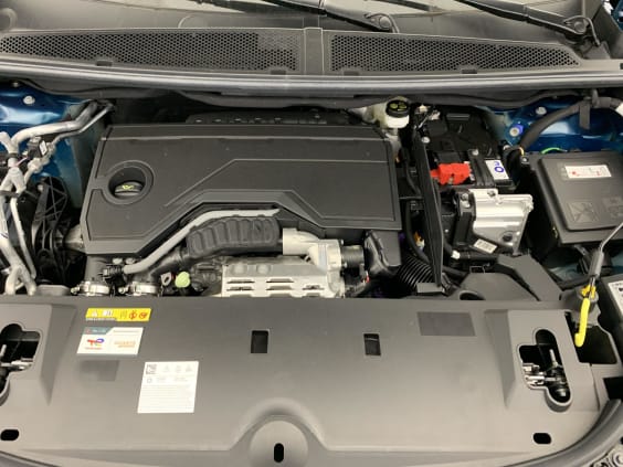 Peugeot 5008 Hybrid 145 e-DCS6 GT Bleu Obsession / Toit Noir