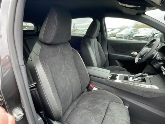 DS DS 7 1.5 bluehdi 130 performance line Gris Titane