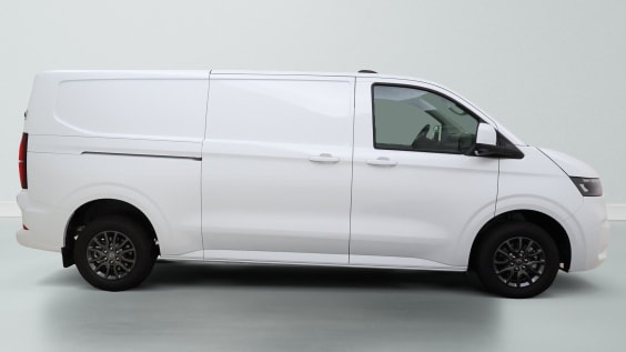 Volkswagen Transporter T7 Fourgon 3500 mm 2.0 TDI 150 hp Aut.8 White