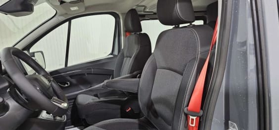 Renault TRAFIC CABINE APPROFONDIE TRAFIC CA BLUE DCI 170 L1H1 3T AUTO EXTRA Gris Urbain
