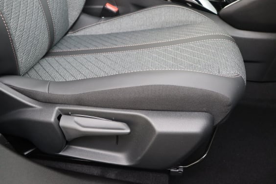 Peugeot 2008 Allure Hybrid 145 hp e-DSC6 Grey