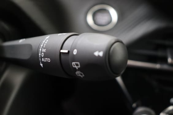Peugeot 2008 Allure Hybrid 145 hp e-DSC6 Grey