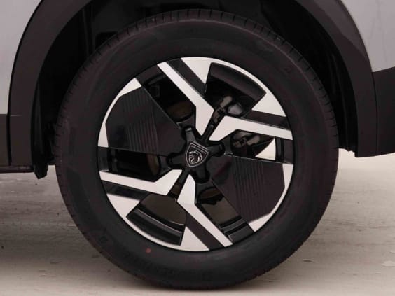 Peugeot 2008 HYBRID 145 AUT GT Gris