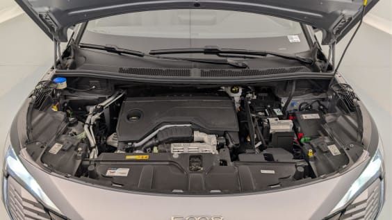 Peugeot 5008 Hybrid 136 e-DCS6 Allure Pack Gris Artense / Toit Noir