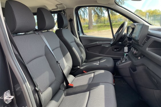 Renault TRAFIC CABINE APPROFONDIE L2H1 3T BLUE DCI 150 AUTO ADVANCE Gris Comète