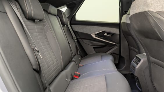 Peugeot 3008 Hybrid 136 e-DCS6 Allure Gris Artense 