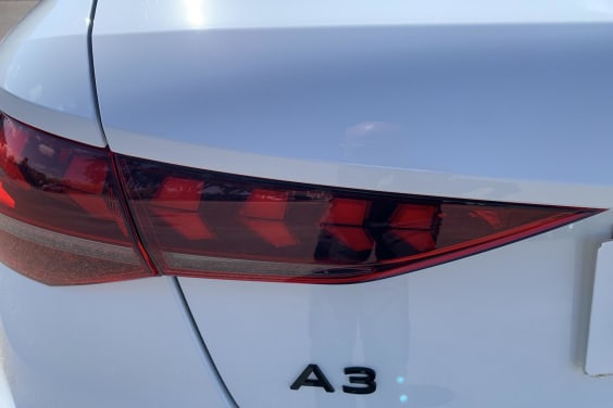 Audi A3 SPORTBACK NOUVELLE 45 TFSI E HYBRIDE RECHARGEABLE 272 S TRONIC 6 S LINE Blanc Arcona