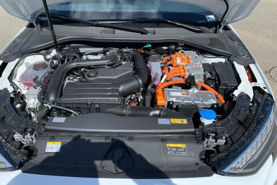 Audi A3 SPORTBACK NOUVELLE 45 TFSI E HYBRIDE RECHARGEABLE 272 S TRONIC 6 S LINE Blanc Arcona