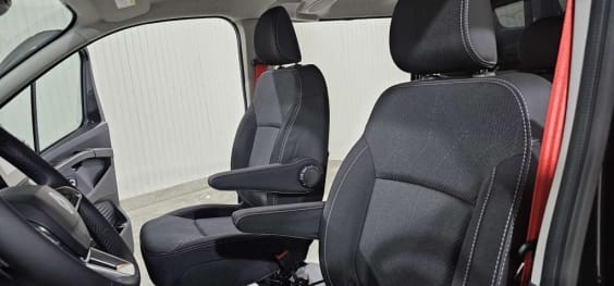 Renault TRAFIC CABINE APPROFONDIE TRAFIC CA BLUE DCI 170 L2H1 3T AUTO EXTRA Noir Perla