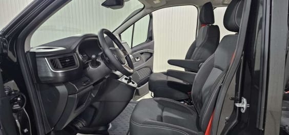 Renault TRAFIC CABINE APPROFONDIE TRAFIC CA BLUE DCI 170 L2H1 3T AUTO EXTRA Noir Perla