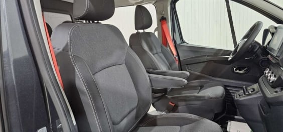 Renault TRAFIC CABINE APPROFONDIE TRAFIC CA BLUE DCI 170 L2H1 3T AUTO EXTRA Gris Comète