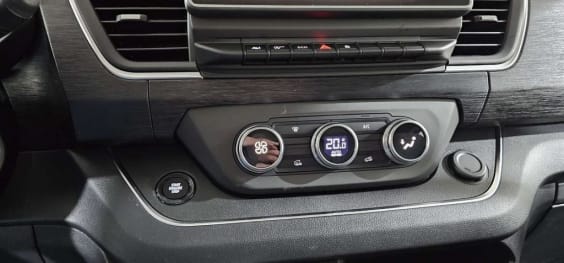 Renault TRAFIC CABINE APPROFONDIE TRAFIC CA BLUE DCI 170 L2H1 3T AUTO EXTRA Gris Comète