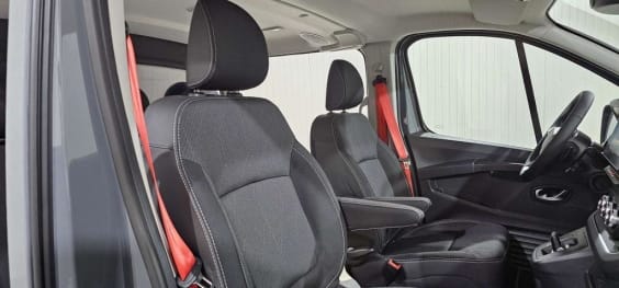 Renault TRAFIC CABINE APPROFONDIE TRAFIC CA BLUE DCI 170 L2H1 3T AUTO EXTRA Gris Urbain