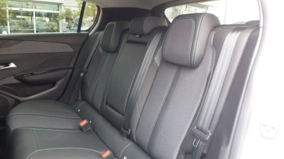 Peugeot 308 PureTech 130ch S&S EAT8 Allure Blanc Banquise
