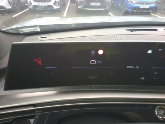 Peugeot 3008 Hybrid 145 e-DCS6 GT gris artense