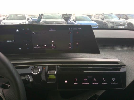 Peugeot 3008 Hybrid 145 e-DCS6 GT gris artense