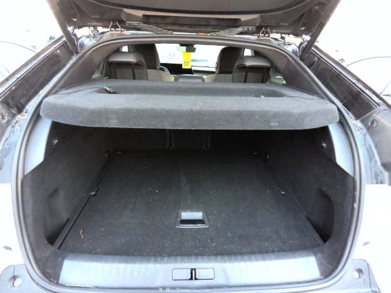 Peugeot 3008 Hybrid 145 e-DCS6 GT gris artense