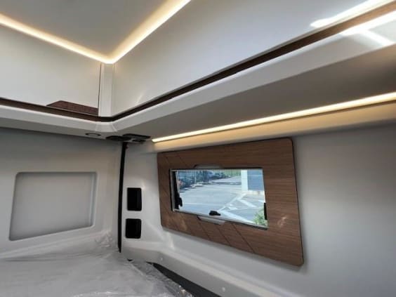 Campérêve MAGELLAN 746 PEUGEOT BOXER 2.2 L - 140 CV - BVA Blanc