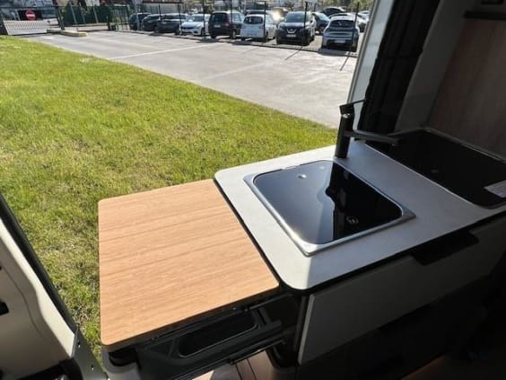 Campérêve MAGELLAN 746 PEUGEOT BOXER 2.2 L - 140 CV - BVA Blanc