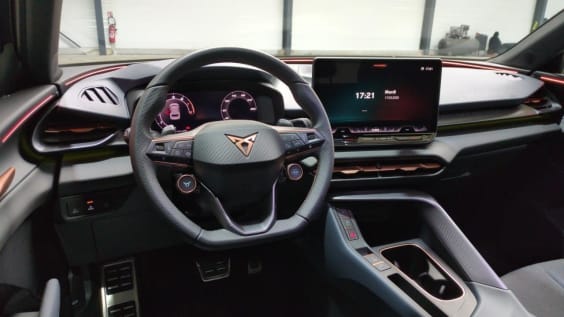Cupra Terramar Terramar 1.5 ETSI HYBRID 150 CH DSG7 V Bleu Fjord