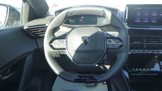 Peugeot 208 Hybrid 145 ch e-DCS6 GT Bleu Vertigo