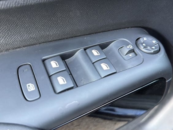 Citroën C5 Aircross 1.2 hybride 145 max boite automatique Bleu Eclipse