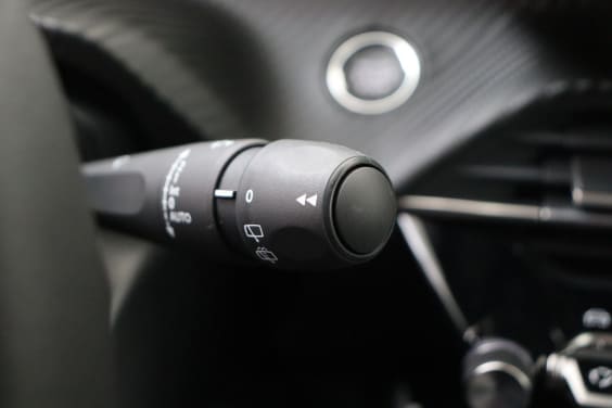 Peugeot 2008 Allure Hybrid 145 hp e-DSC6 Grey