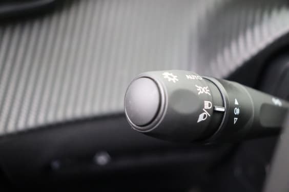Peugeot 2008 Allure Hybrid 145 hp e-DSC6 Grey