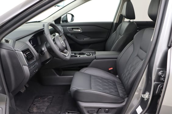 Nissan X-TRAIL TEKNA 5PL E4ORCE 211 HP Grey