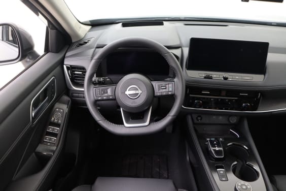 Nissan X-TRAIL TEKNA 5PL E4ORCE 211 HP Grey