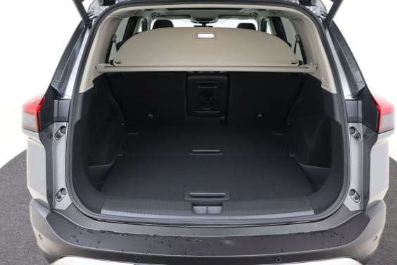 Nissan X-TRAIL TEKNA 5PL E4ORCE 211 HP Grey