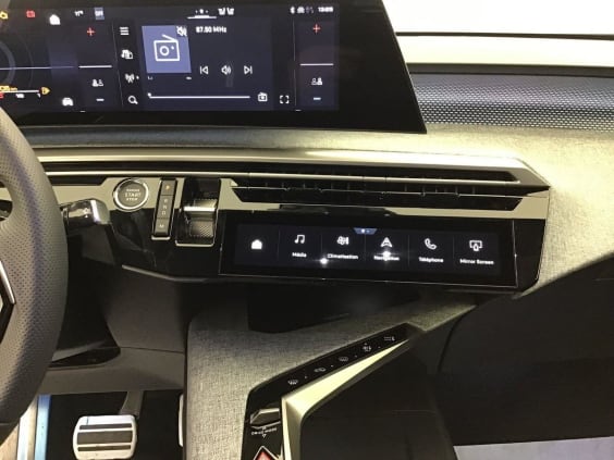 Peugeot 3008 GT 1.2 HYBRID 145 gris artense