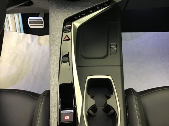 Peugeot 3008 GT 1.2 HYBRID 145 Gris Titane